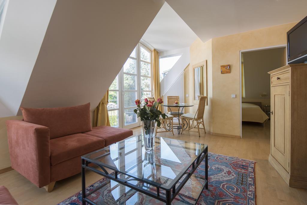 Artvilla Am See - Offen April Bis 18 Oktober 2025 Radolfzell am Bodensee Kamer foto