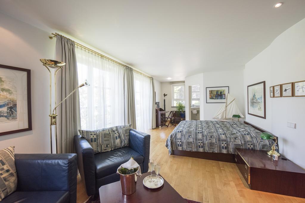 Artvilla Am See - Offen April Bis 18 Oktober 2025 Radolfzell am Bodensee Kamer foto